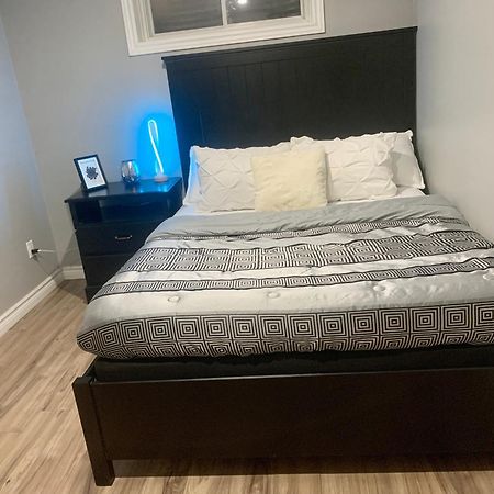 1 Room In A Cozy And Beautiful Basement Guelph Dış mekan fotoğraf