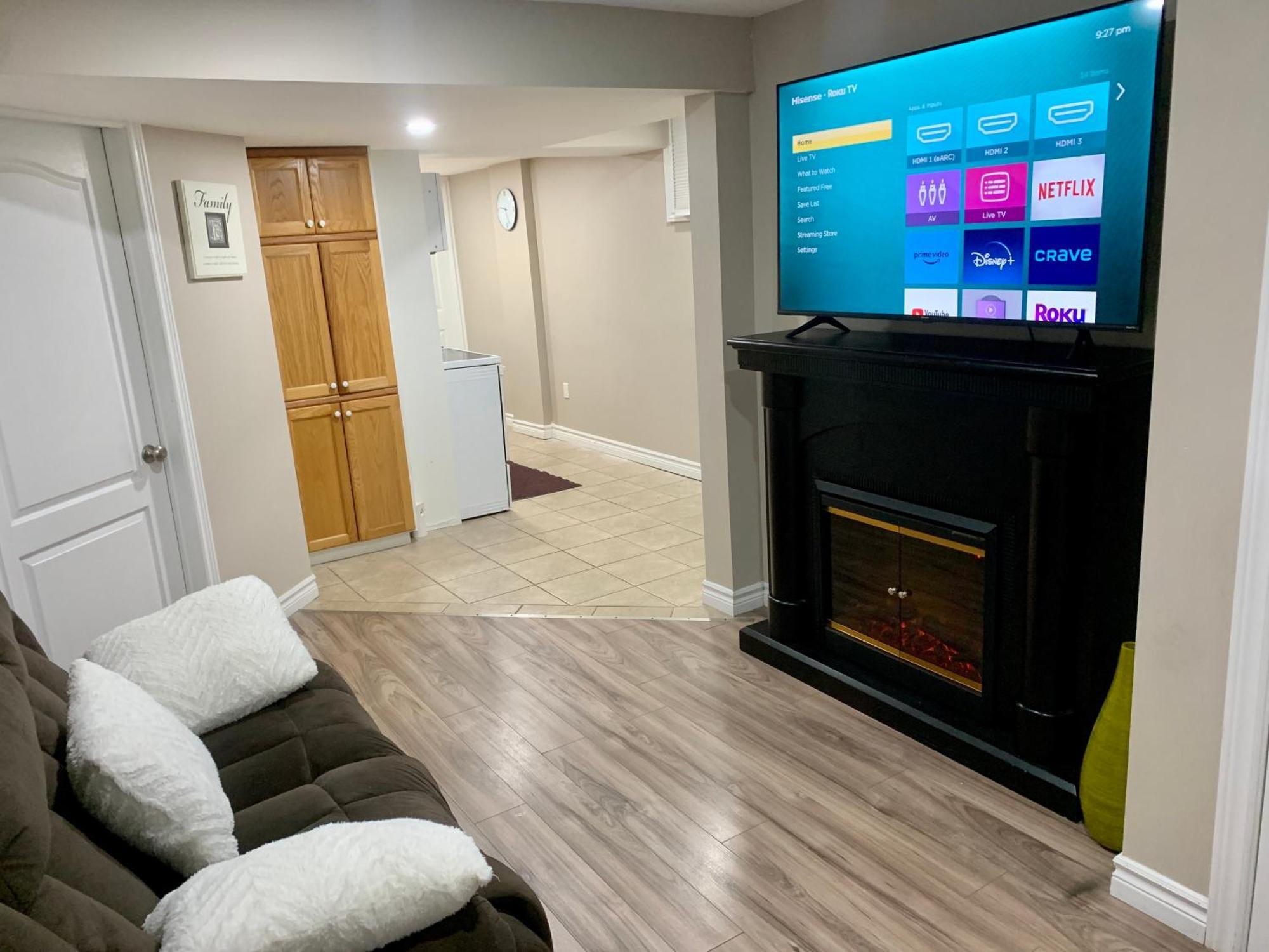 1 Room In A Cozy And Beautiful Basement Guelph Dış mekan fotoğraf