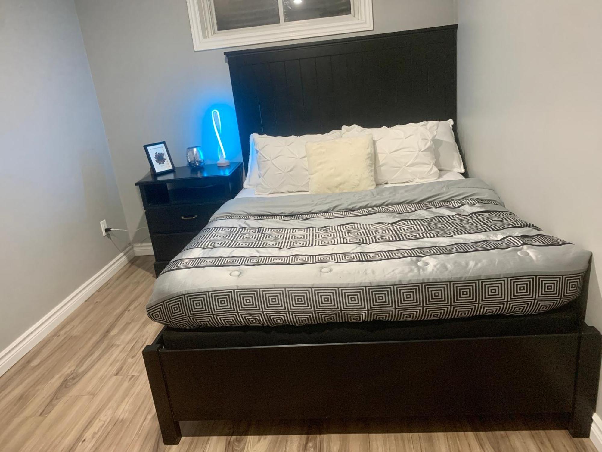 1 Room In A Cozy And Beautiful Basement Guelph Dış mekan fotoğraf